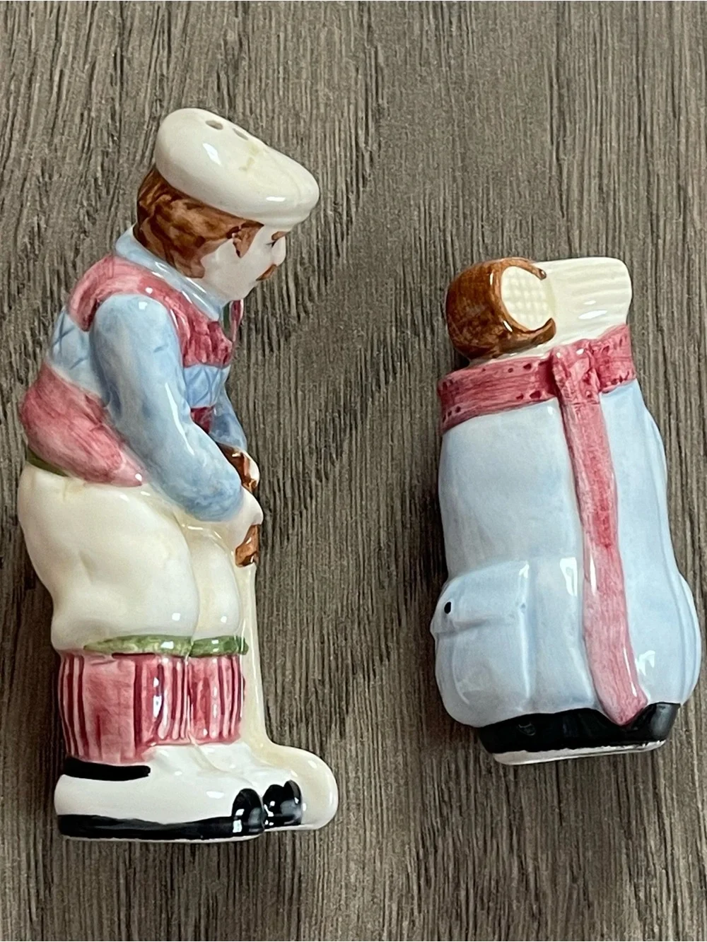 Midwest of Cannon Falls Golfer Bag Green Salt and Pepper Shakers